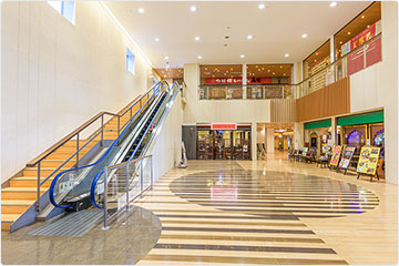 レストラン広場